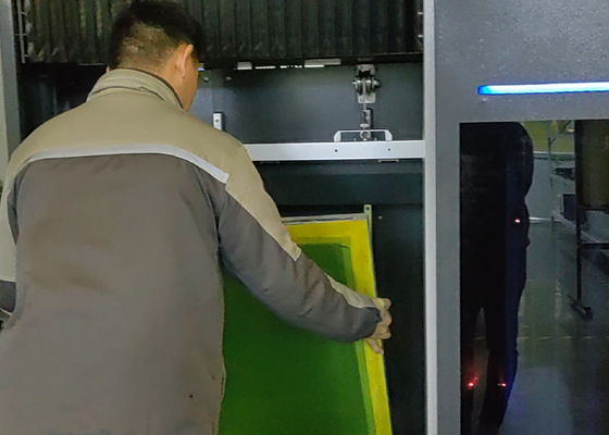 Купить Высокоточная широкомасштабная цифровая печать с CTS2232V: 2200x3200mm Максимальный размер экрана, 1270dpi Максимальное разрешение Производство в сети